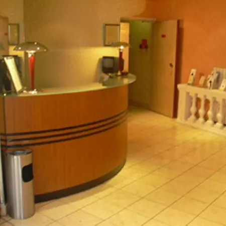 Le Bon Szálloda Neuilly-sur-Seine