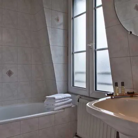 ル ボン オテル ホテル