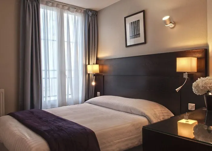 Hotel Le Bon Neuilly-sur-Seine